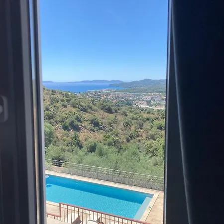 Les Mimosas Holiday home *