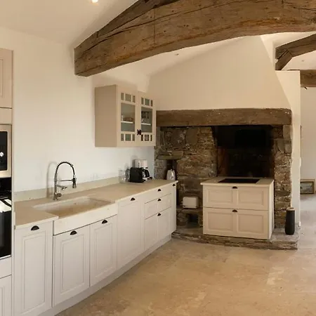 Les Mimosas Nyaraló Bormes-les-Mimosas